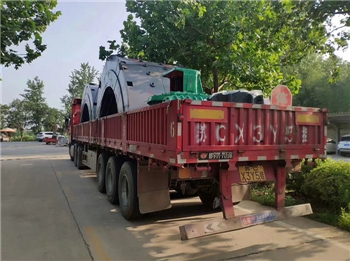 新型環(huán)保污泥燒結(jié)機設備發(fā)貨